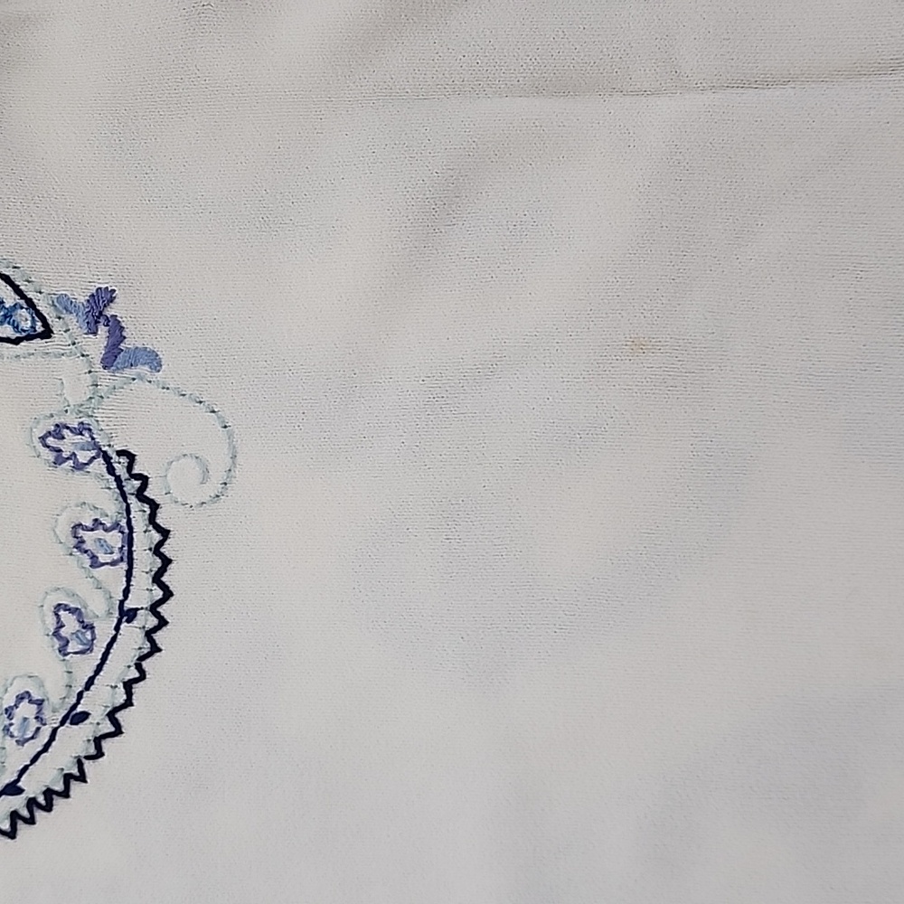 Talbots Vintage White and Blue Paisley Sweater .Size Med - Picture 5 of 5